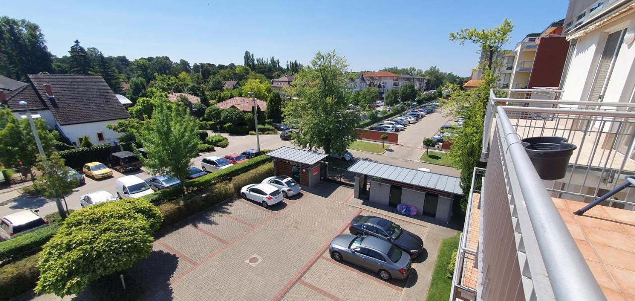 Bazsi Golden Beach Apartman Siófok Buitenkant foto
