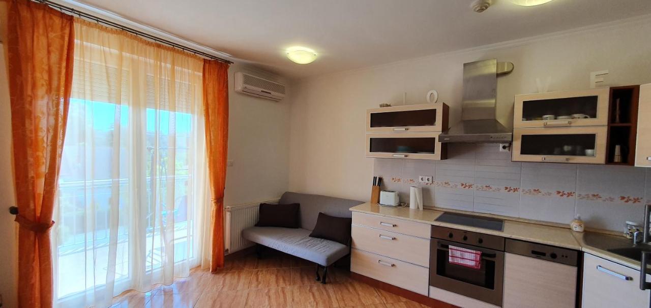 Bazsi Golden Beach Apartman Siófok Buitenkant foto